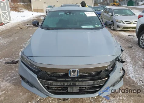 2022 Honda Accord Hybrid Sport z USA, uszkodzony, nr VIN 1HGCV3F28NA027474